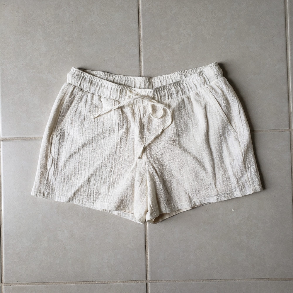 Ivory Off white linen style cotton shorts size XS 28 summer